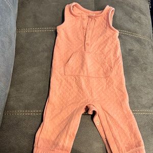 Carters baby girl sleeveless pink onesie bodysuit size 9 months.